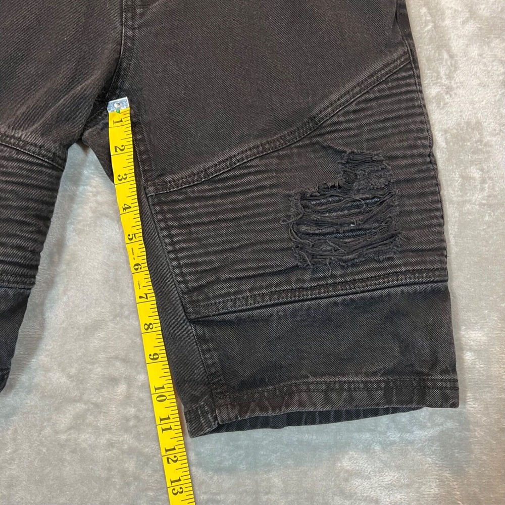 Marc Ecko Cut And Sew‎ Mens Black Shorts Size 32 Distressed Motto - Picture 6 of 12